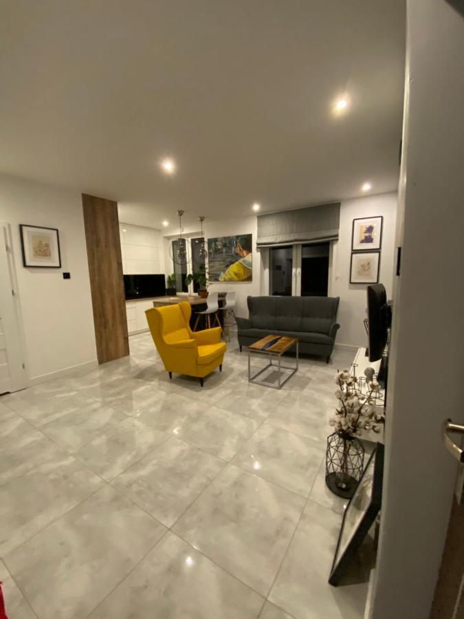 Apartament Centrum- Art&Design โคนิน ภายนอก รูปภาพ